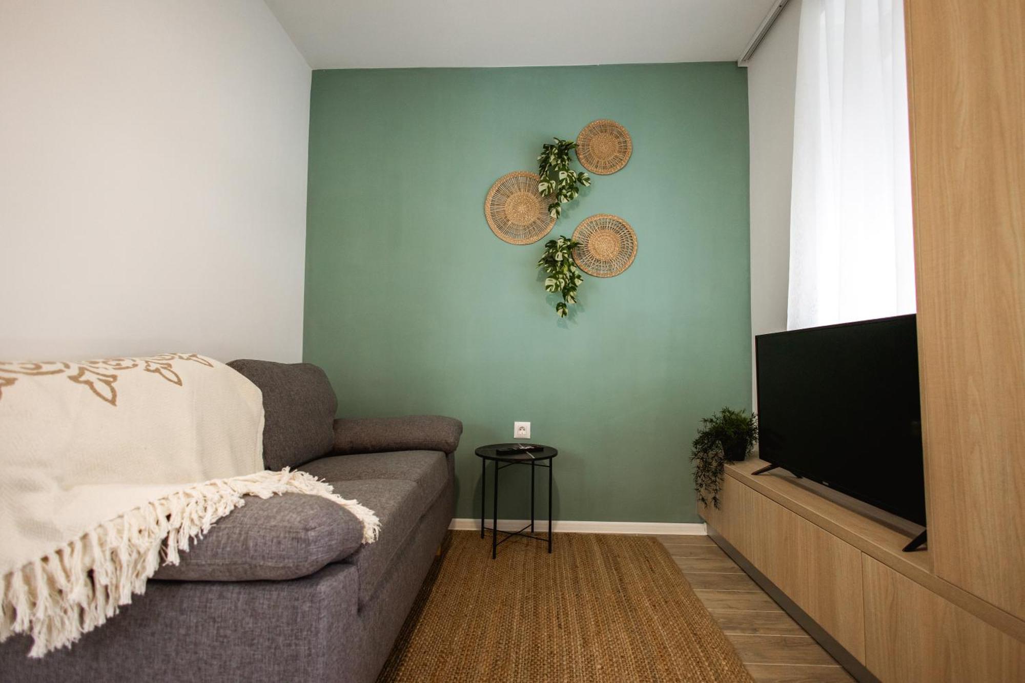 Cozy Studio Apartment In Osijek - Self Check In المظهر الخارجي الصورة