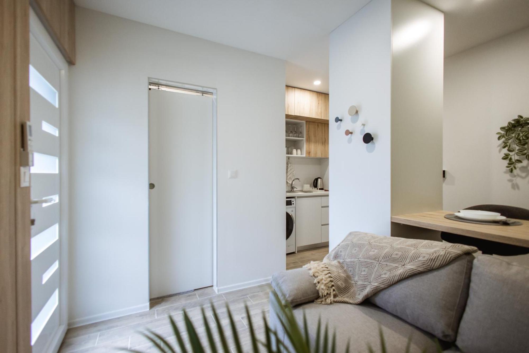 Cozy Studio Apartment In Osijek - Self Check In المظهر الخارجي الصورة