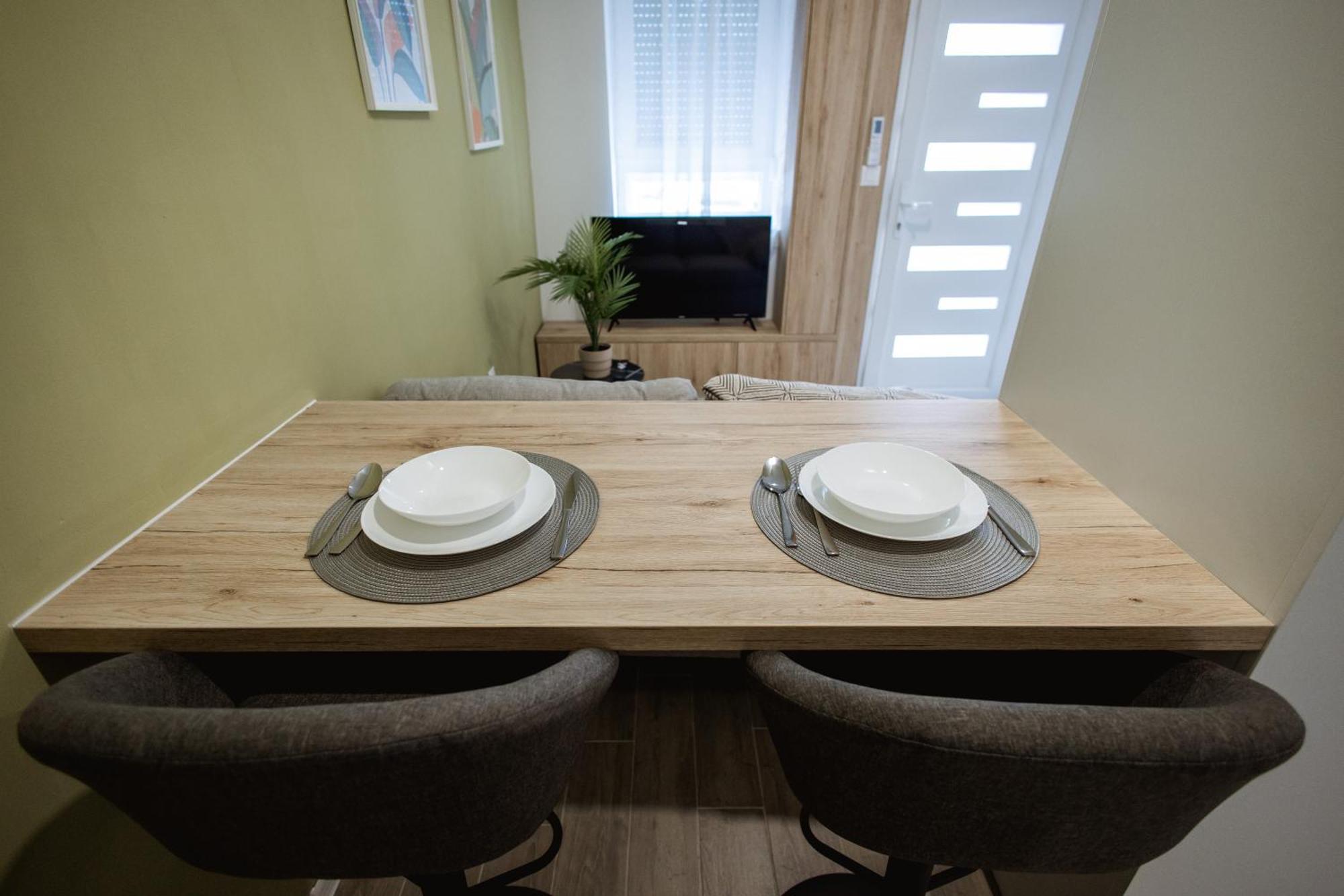 Cozy Studio Apartment In Osijek - Self Check In المظهر الخارجي الصورة